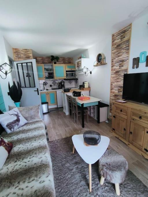 Appartement Superbe T2, à 100 mètres des pistes, piscine d'été à Valmeinier Extérieur photo